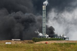 Петима души се водят изчезнали а няколко са ранени след