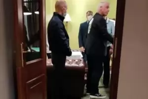 Полиция предупреди Линдеман да спазва закона в Русия