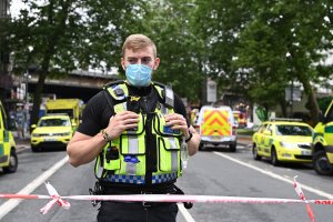 Най малко шест са убитите при стрелба в английския град