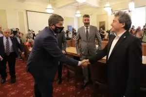 Не е време да предозираме с демокрация