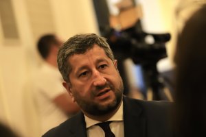 Надълго и нашироко съпредседателят на Демократична България Христо Иванов разкри