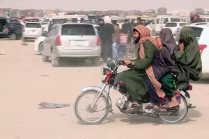 Очевидци описват "сайгонски гледки" на летището в Кабул