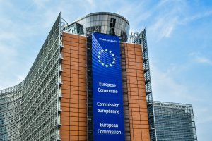 Европейският съюз планира да представи препоръка за временна забрана за