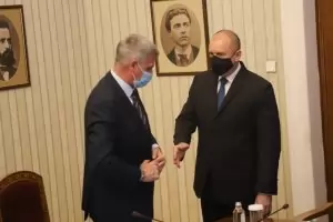 Радев похвали служебните министри: Изпълнихте мисията си успешно