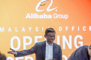 Китайският гигант за електронна търговия Alibaba съоснован от милиардера Джак Ма