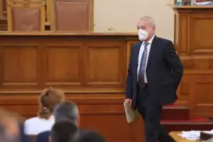 Депутатите отложиха преизчислението на пенсиите за 2022 г.