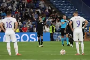 "Шериф" - граната в съблекалнята, мръсни пари и легионери