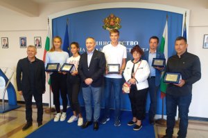 Българската федерация по тенис БФТ инициира дискусия за промяна в