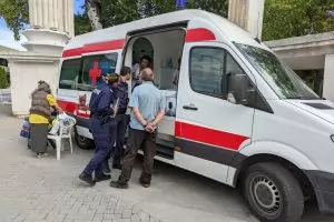 Нападнаха и затвориха ваксинационен пункт във Варна