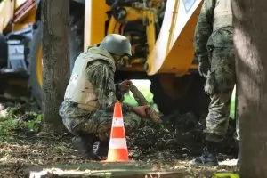 Районът около НДК бе отцепен заради невзривен снаряд