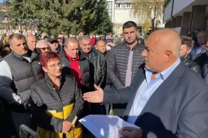 Борисов поднови кампанията си срещу машинния вот