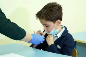 Подготвя се план за връщане на по-големите ученици в училище