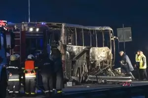 Скопие отне лиценза на фирмата собственик на изгорелия автобус