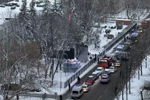 Мъж предизвикал стрелба в многофункционален център в Москва  в резултат на