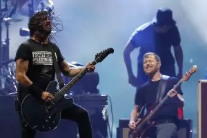 Foo Fighters ще свирят само пред здрава публика