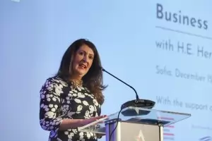 Посланикът на САЩ обеща отлични цени на втечнения газ за България