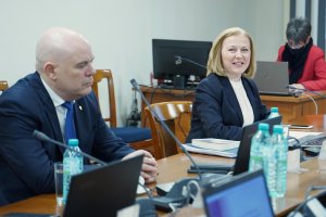 Главният прокурор Иван Гешев посрещна с голям букет министъра на