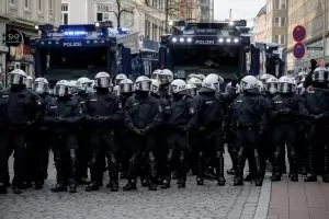 Поне 10 души бяха ранени на митинг срещу ковид мерките в Германия