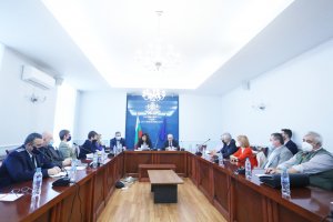 Карантината за хората с положителни тестове за COVID 19 в България