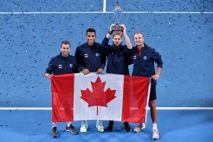 Канада триумфира като третия различен шампион в алтернативното световно отборно