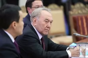 Нурсултан Назърбаев излиза от политиката