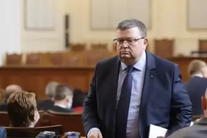 Цацаров е възстановен като върховен прокурор