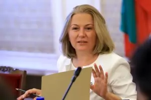 Министър Йорданова: ДАНС вече разследва златните паспорти