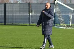 И трите пътя към Лигата на конференцията се задръстиха