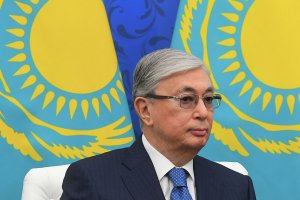 Президентът на Казахстан Касъм Жомарт Токаев въведе извънредно положение в Алмати което