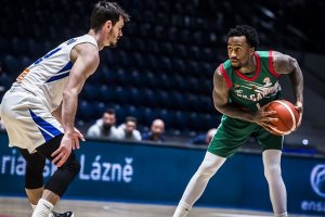 Баскетболният отбор на България претърпя втора поредна драматична загуба и