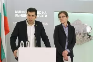 Генчовска: Има различия между МВнР и премиерския екип за РС Македония