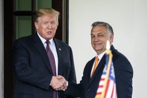 Премиерът на Унгария Виктор Орбан се надява бившият президент на САЩ