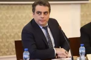 Асен Василев: България ще подкрепи още санкции срещу Русия 