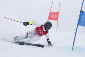 Скиорът Алберт Попов стана третият български спортист намерил място в