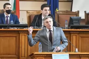 ДПС атакува министър Рашков с 69 въпроса за изборен тормоз