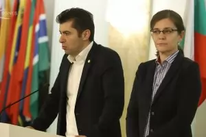 България търси пролука през фронта за евакуация на гражданите си