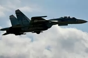 Румънски F-16 приземиха украински Су 27 и го задържаха във военна база