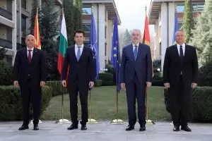 Натовската среща на Кирил Петков в София събра само още 3 страни