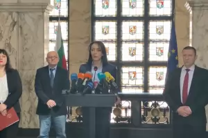 Лена Бориславова: Прокуратурата да не ни налага старите си навици
