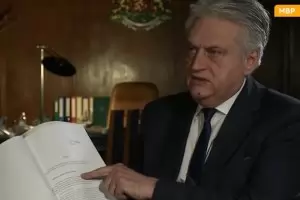 След два дни отричане прокуратурата призна, че разследва Асен Василев