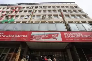 Червеният пленум не изключи червените общинари в София