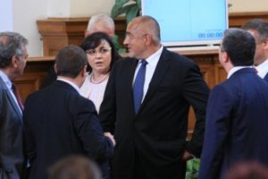 България неофициално изнася оръжие за Украйна от февруари насам  Това обяви