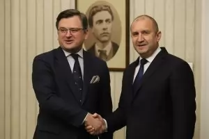 Кулеба: Който не помага на Украйна, помага на Русия