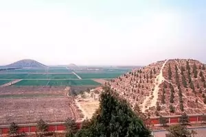 Загадките на древните пирамиди в Китай