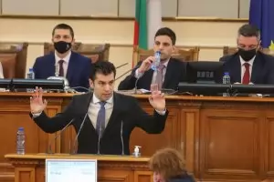 Кирил Петков обвърза ГЕРБ с корупционни схеми с Русия