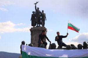 Българите се страхуват от противопоставянето между НАТО и Русия което