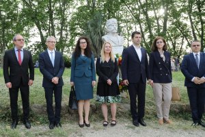 Министър председателят Кирил Петков е на двудневно посещение в Рим начело