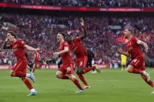 "Ливърпул" триумфира след драма в най-стария турнир в света