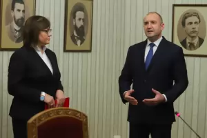 Нинова: Радев участва в свалянето на кабинета "Петков"