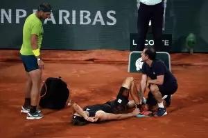 Ужасна травма прекрати първия 1/2-финал на "Ролан Гарос"